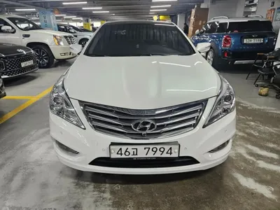 Hyundai Grandeur 2011, 97479 км, за 3581.43 USD