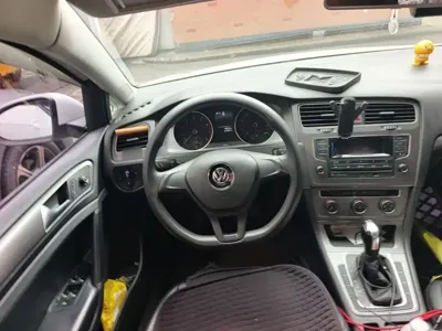Volkswagen Golf 2018, 81700 км, за 6162.51 USD