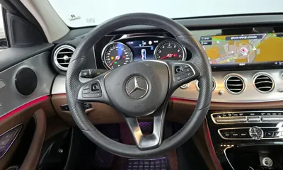 Mercedes-Benz E-Class 2018, 101168 км, за 12286.29 USD - фото 13