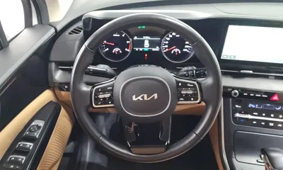 Kia Canival 2023, 50194 км, за 16345.02 USD - фото 13