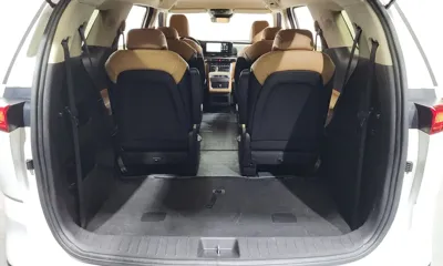 Kia Canival 2023, 50194 км, за 16345.02 USD - фото 20