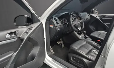 Volkswagen Tiguan 2015, 79515 км, за 9518.18 USD - фото 11
