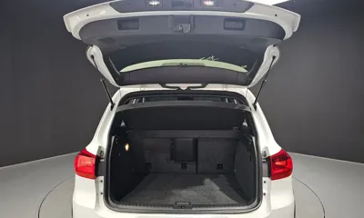 Volkswagen Tiguan 2015, 79515 км, за 9518.18 USD - фото 20