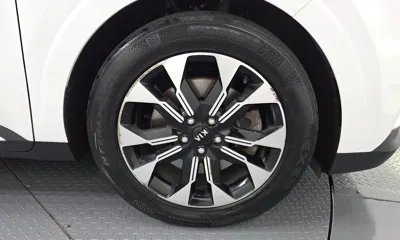 Kia Canival 2021, 199075 км, за 11311.18 USD
