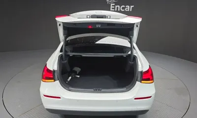Mercedes-Benz A-Class 2020, 37831 км, за 14562.9 USD - фото 20