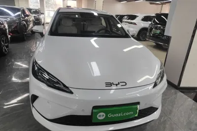 BYD Seal 05 DM-i 2025, 7000 км, за 14296 USD