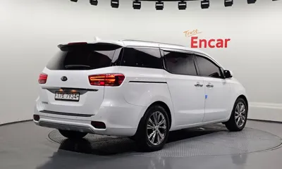 Kia Canival 2019, 116774 км, за 10634.11 USD