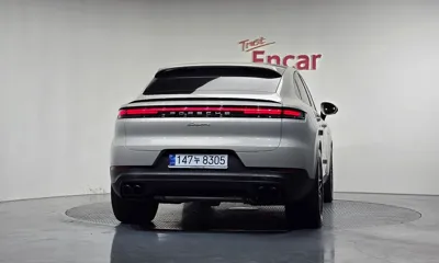 Porsche Cayenne 2025, 12163 км, за 101410.61 USD - фото 4