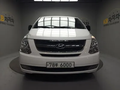 Hyundai Starex 2012, 228000 км, за 2604.67 USD
