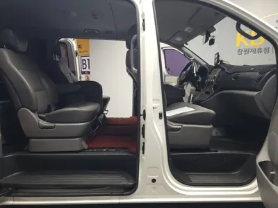 Hyundai Starex 2012, 228000 км, за 2604.67 USD - фото 12