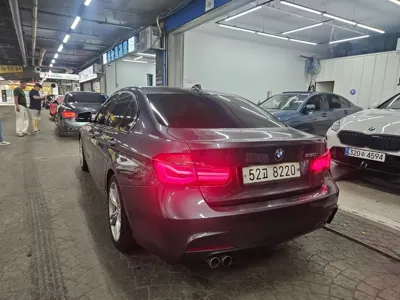 BMW 3-Series 2017, 105000 км, за 11815.68 USD