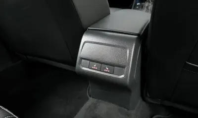 Volkswagen Jetta 2023, 41997 км, за 16093 USD - фото 19
