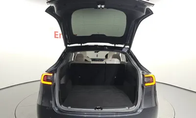 Tesla Model Y 2021, 75076 км, за 27719.38 USD - фото 20