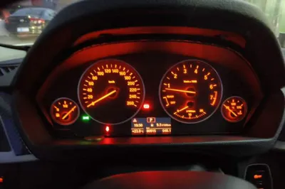 BMW 3 Series 2014, 80900 км, за 8245 USD - фото 11