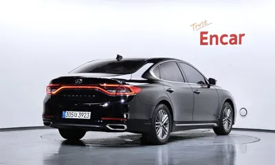 Hyundai Grandeur 2017, 225176 км, за 4683.84 USD