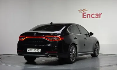 Hyundai Grandeur 2018, 126454 км, за 8791.65 USD