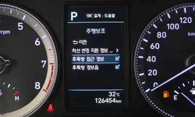 Hyundai Grandeur 2018, 126454 км, за 8791.65 USD - фото 16