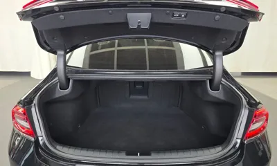 Hyundai Grandeur 2018, 126454 км, за 8791.65 USD - фото 20