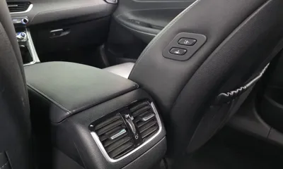 Hyundai Grandeur 2018, 126454 км, за 8791.65 USD - фото 29