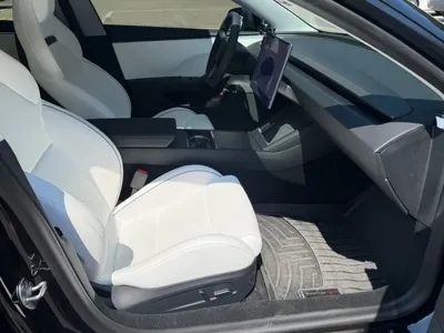 Tesla Model 3 2026, 6950 км, за 42966.71 USD - фото 6