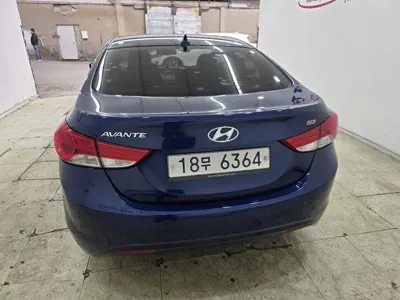 Hyundai Avante 2013, 139601 км, за 3610.35 USD