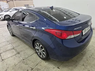 Hyundai Avante 2013, 139601 км, за 3610.35 USD