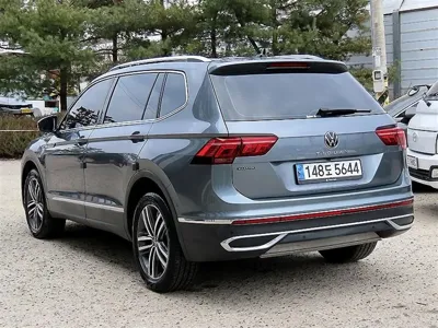 Volkswagen Tiguan 2023, 34000 км, за 19090.16 USD