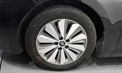 Hyundai Grandeur 2015, 109389 км, за 5451.92 USD