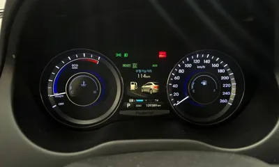 Hyundai Grandeur 2015, 109389 км, за 5451.92 USD - фото 8