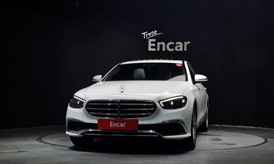 Mercedes-Benz E-Class 2022, 81119 км, за 24156.49 USD