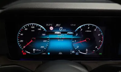 Mercedes-Benz E-Class 2022, 81119 км, за 24156.49 USD - фото 8