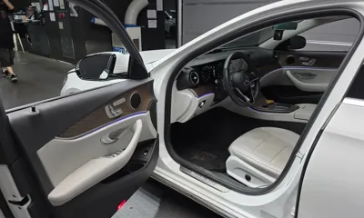 Mercedes-Benz E-Class 2022, 81119 км, за 24156.49 USD - фото 10