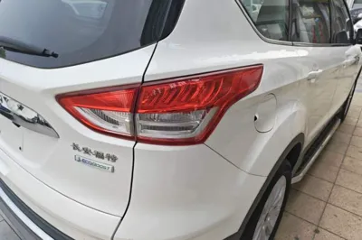 Ford Kuga 2015, 114500 км, за 6279 USD - фото 9