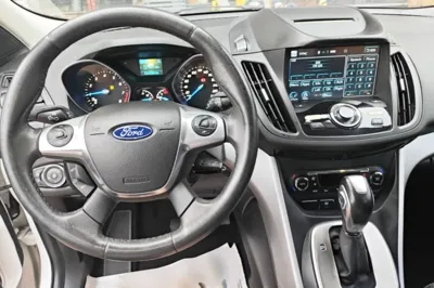 Ford Kuga 2015, 114500 км, за 6279 USD - фото 12