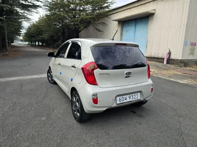 Kia Morning 2013, 187637 км, за 2264.93 USD