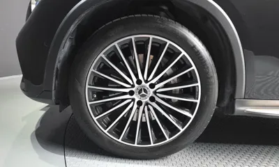 Mercedes-Benz GLC-Class 2023, 60300 км, за 37350.66 USD