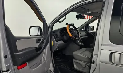 Hyundai Starex 2016, 11649 км, за 10596.11 USD - фото 10