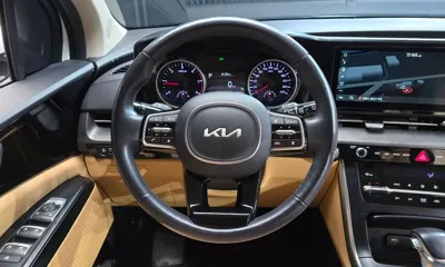 Kia Canival 2023, 57054 км, за 18350.44 USD - фото 13