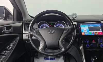 Hyundai Sonata 2013, 153300 км, за 2953.92 USD - фото 16