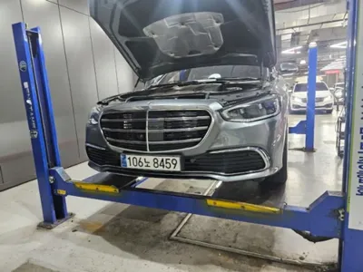 Mercedes-Benz S-Class · 2021 год