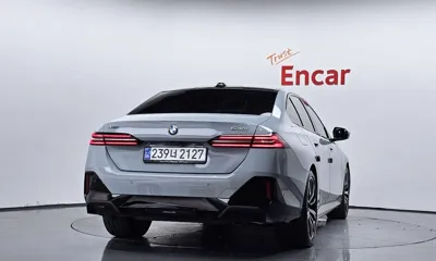 BMW 5-Series 2024, 9672 км, за 55190.78 USD - фото 4