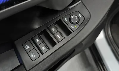 BMW 5-Series 2024, 9672 км, за 55190.78 USD - фото 41