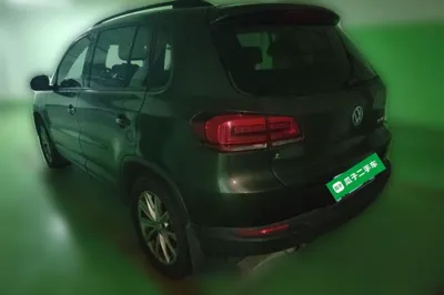 Volkswagen Tiguan 2013, 196600 км, за 5800 USD