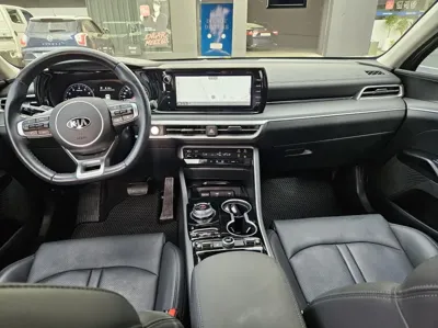 Kia K5 2021, 42145 км, за 11981.5 USD