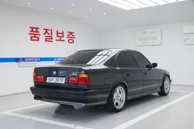BMW M5 1989, 220030 км, за 38180.33 USD
