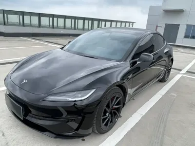 Tesla Model 3 2024, 40400 км, за 38607.06 USD