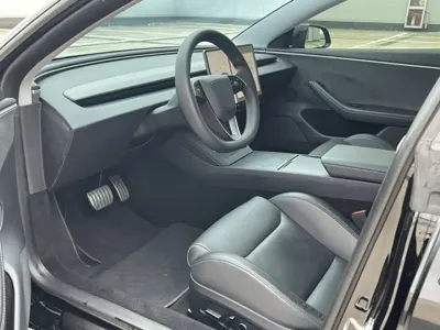 Tesla Model 3 2024, 40400 км, за 38607.06 USD - фото 15