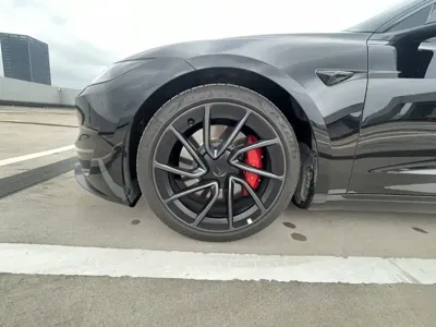 Tesla Model 3 2024, 40400 км, за 38607.06 USD - фото 18