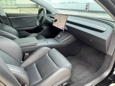 Tesla Model 3 2024, 40400 км, за 38607.06 USD - фото 21