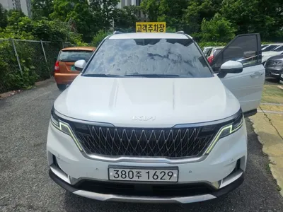 Kia Canival · 2023 год